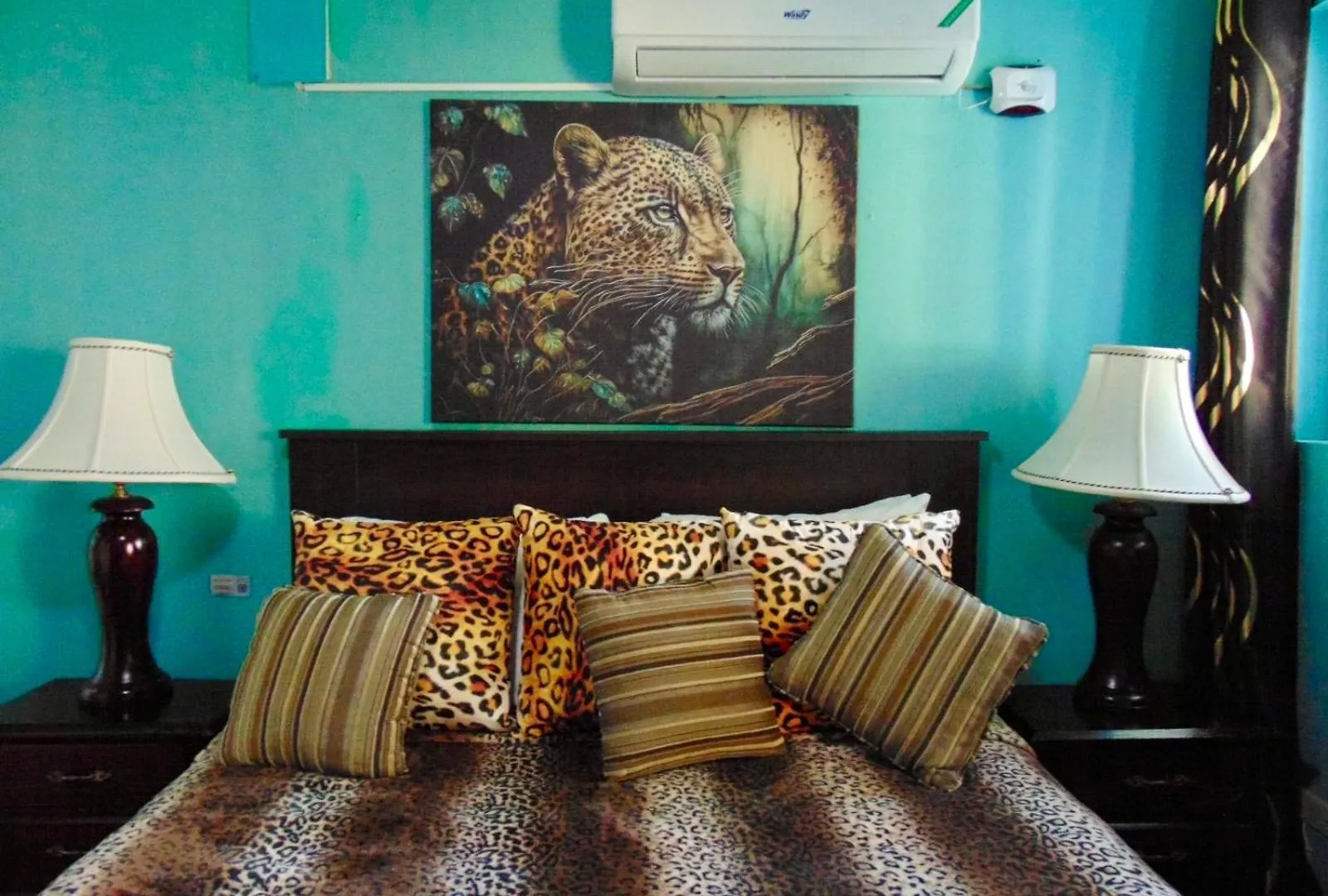 Seaside 2 Bedroom Oasis At 7 Miles Beach, Negril, Point Village Jamaïque